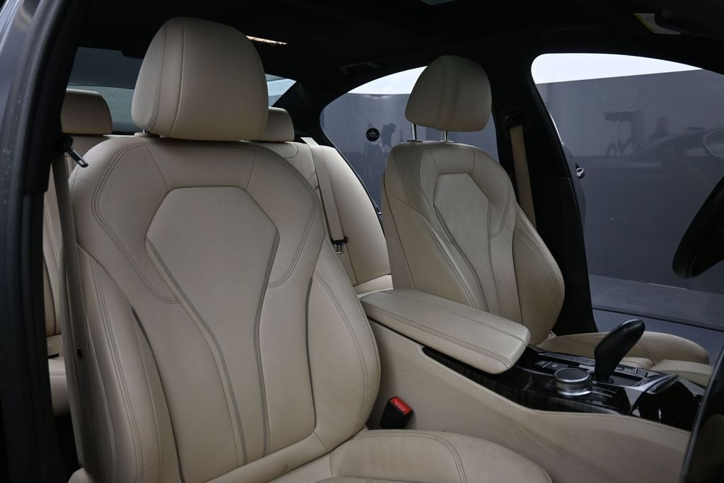 2019 BMW 5 Series 530i