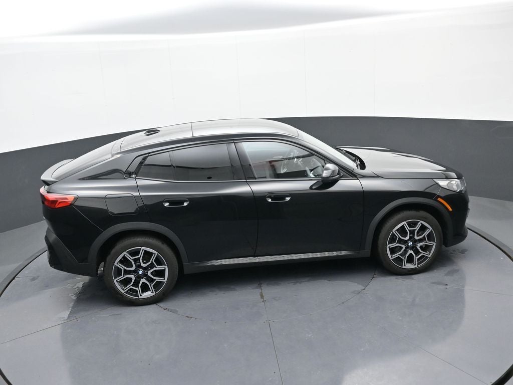 2025 BMW X2 xDrive28i