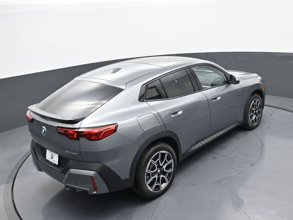 2025 BMW X2 xDrive28i