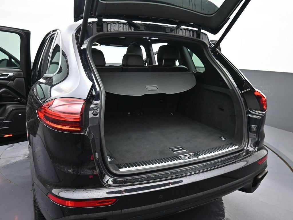 2016 Porsche Cayenne Base