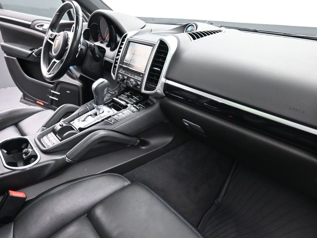 2016 Porsche Cayenne Base