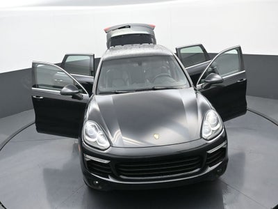 2016 Porsche Cayenne Base