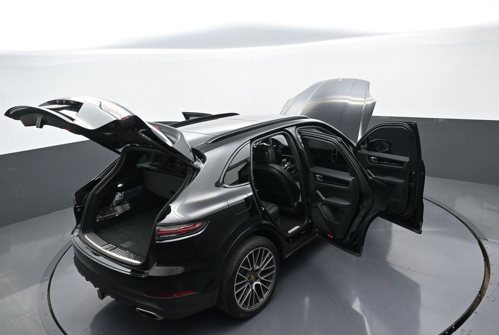 2023 Porsche Cayenne Base
