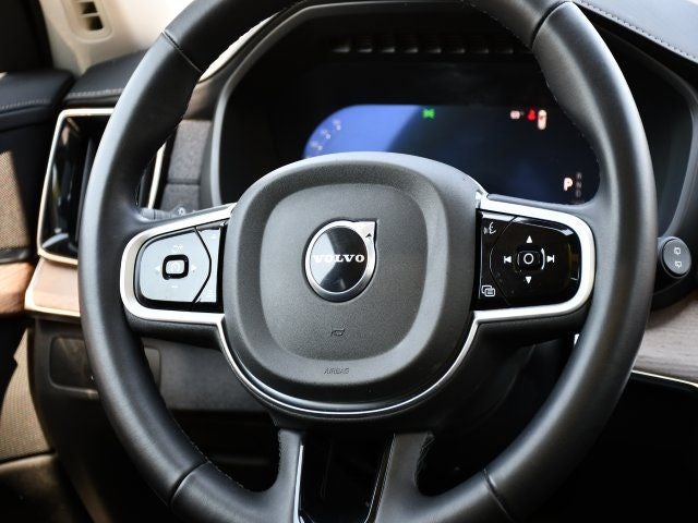 2025 Volvo XC90 Plus