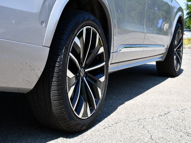 2025 Volvo XC90 Plus