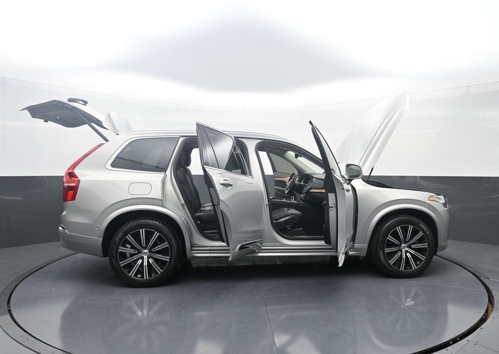 2024 Volvo XC90 Plus Bright Theme