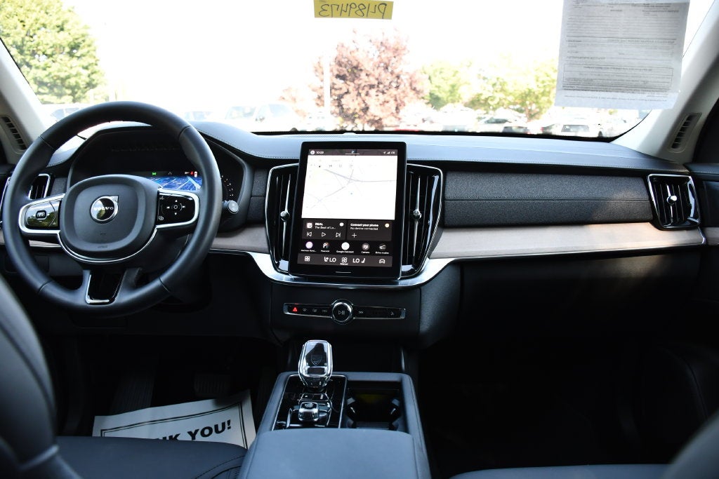 2026 Volvo XC90 Plus