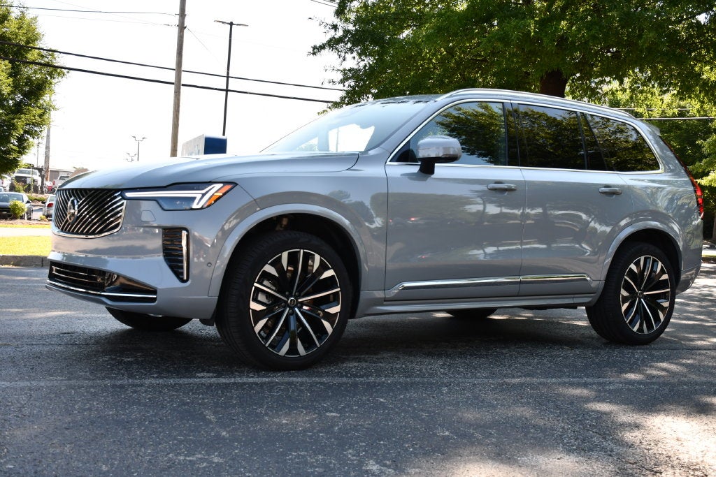 2026 Volvo XC90 Plus