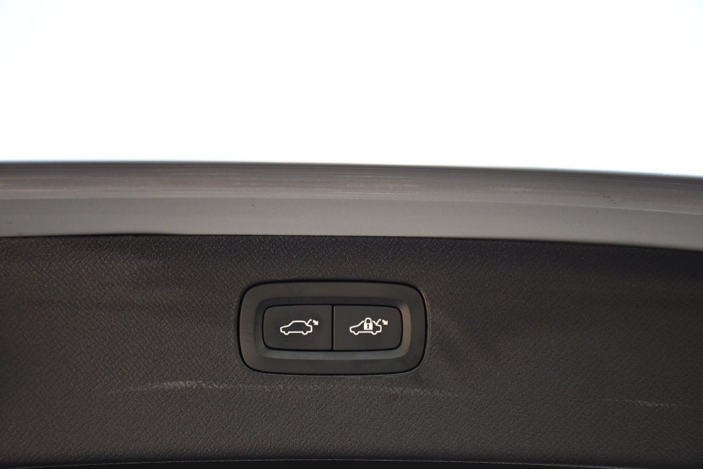 2026 Volvo XC90 Plus