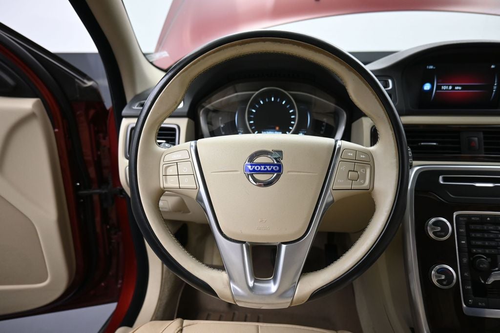 2015 Volvo XC70 T6