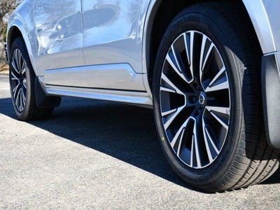 2022 Volvo XC90 Momentum