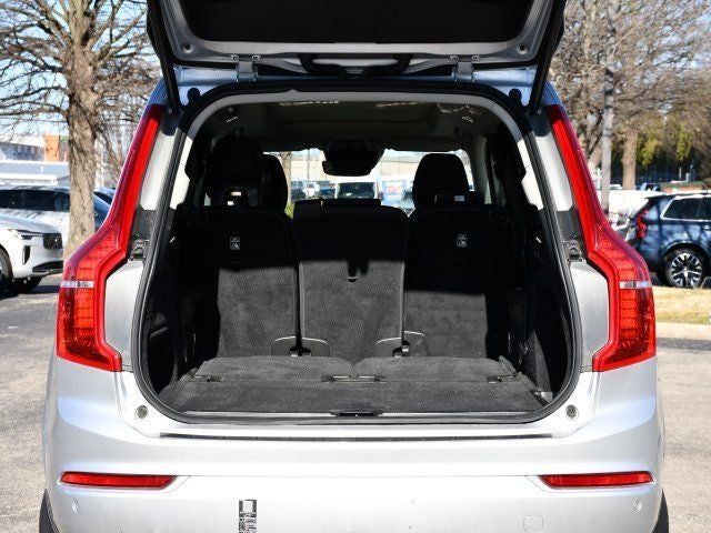 2022 Volvo XC90 Momentum