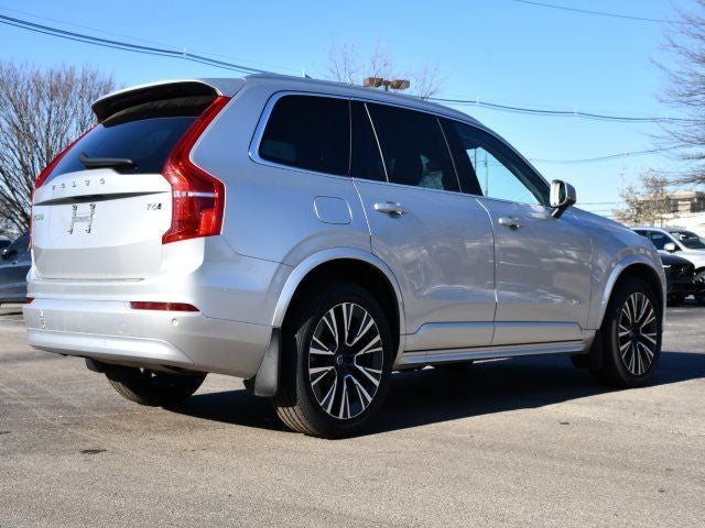 2022 Volvo XC90 Momentum