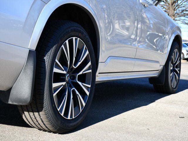 2022 Volvo XC90 Momentum