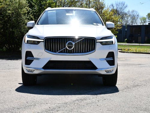 2023 Volvo XC60 Plus Bright Theme