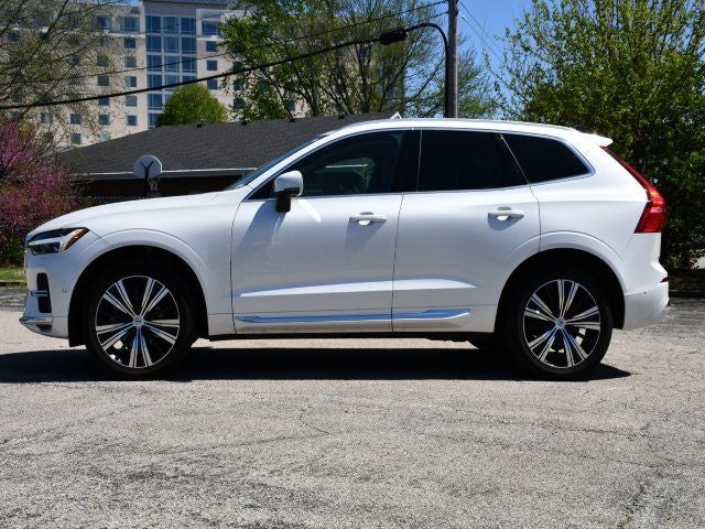 2023 Volvo XC60 Plus Bright Theme