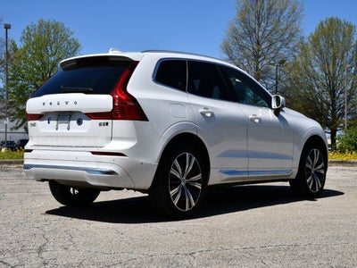 2023 Volvo XC60 Plus Bright Theme