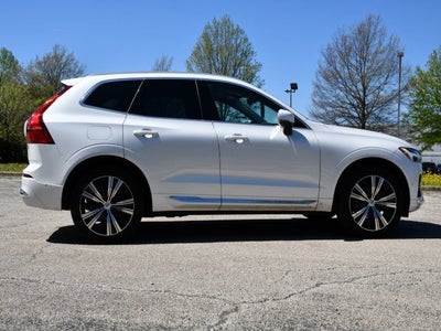 2023 Volvo XC60 Plus Bright Theme