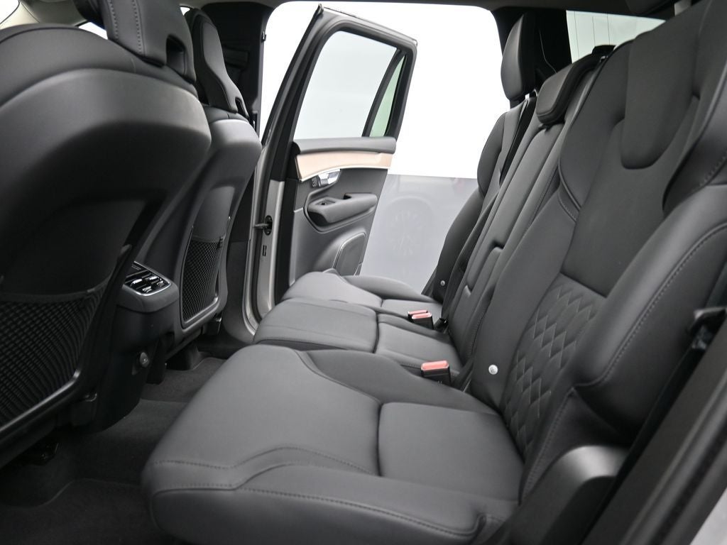 2025 Volvo XC90 Plus