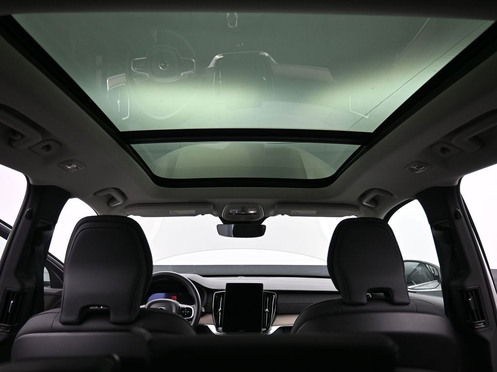 2025 Volvo XC90 Plus