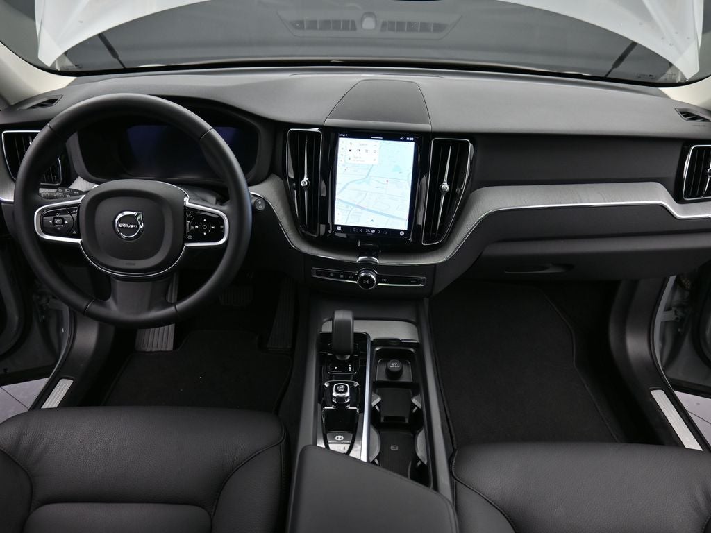 2025 Volvo XC60 Plus