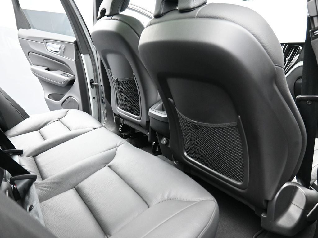 2025 Volvo XC60 Plus