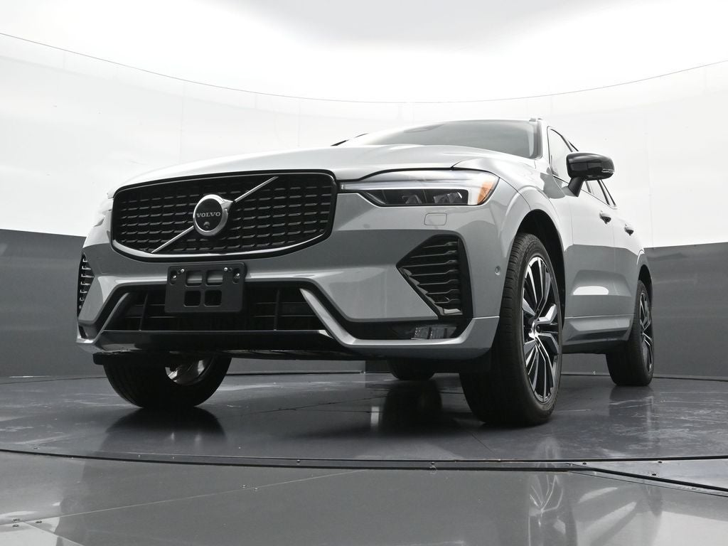 2025 Volvo XC60 Plus
