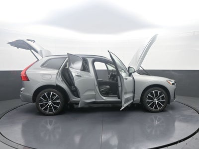 2025 Volvo XC60 Plus