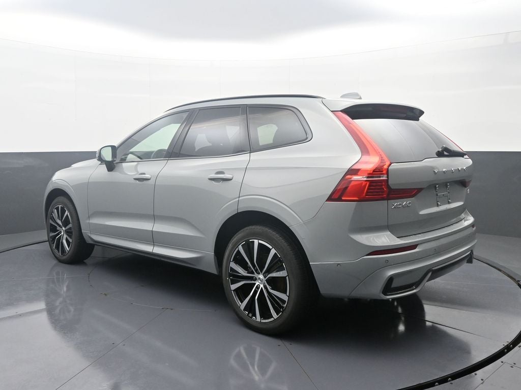 2025 Volvo XC60 Plus