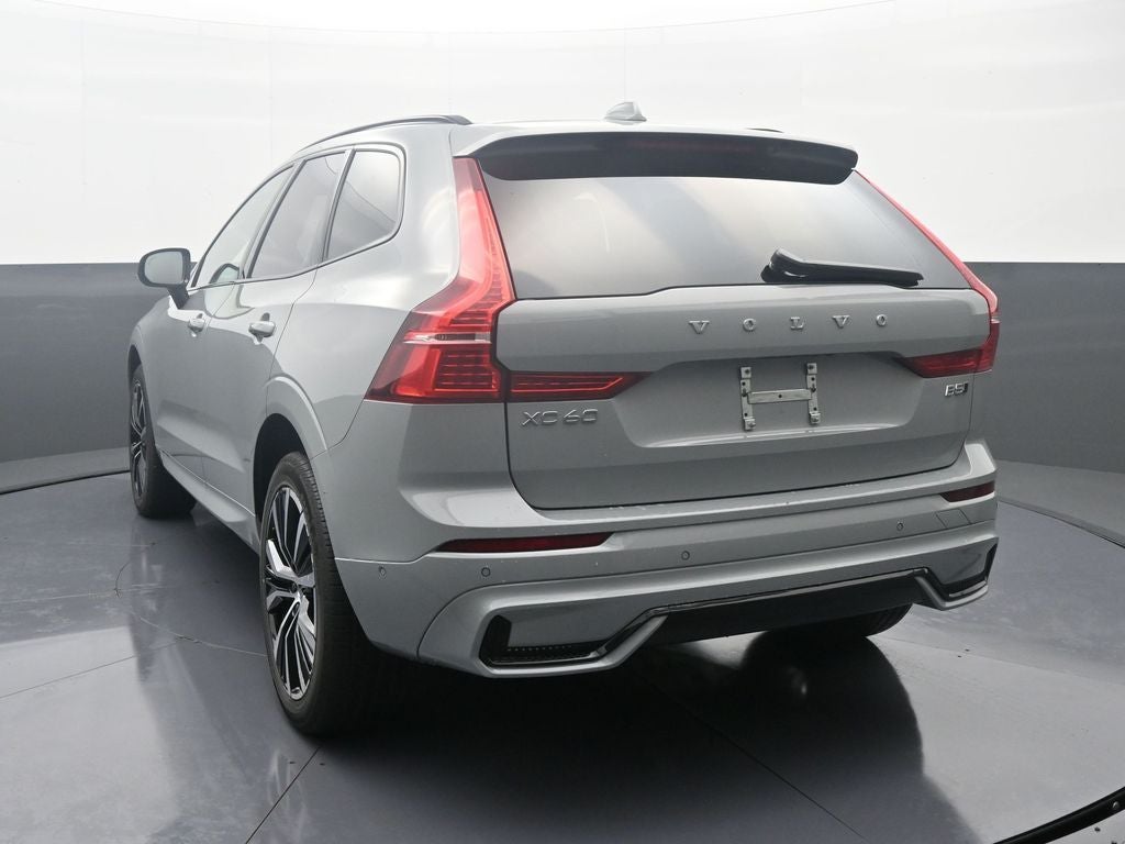 2025 Volvo XC60 Plus