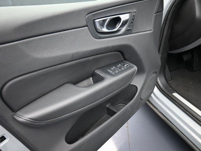 2025 Volvo XC60 Plus