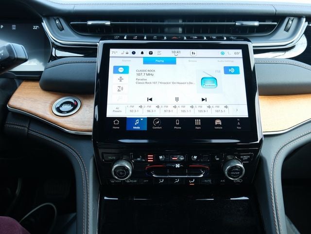 2024 Jeep Grand Cherokee Summit