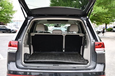 2022 Volkswagen Atlas 3.6L V6 SE w/Technology