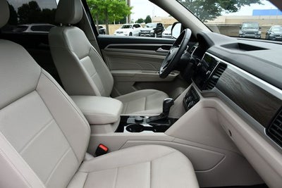 2022 Volkswagen Atlas 3.6L V6 SE w/Technology