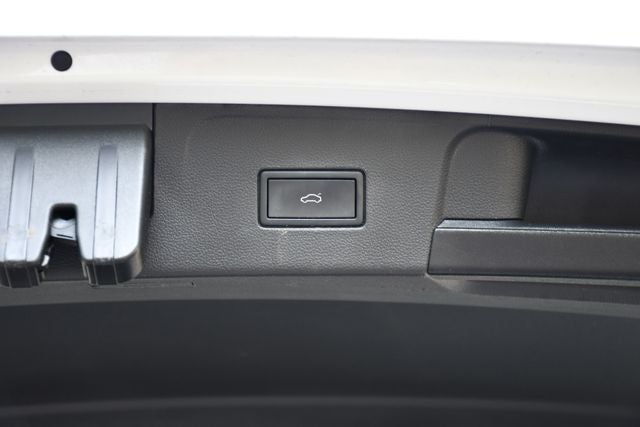 2022 Volkswagen Atlas 3.6L V6 SEL R-Line
