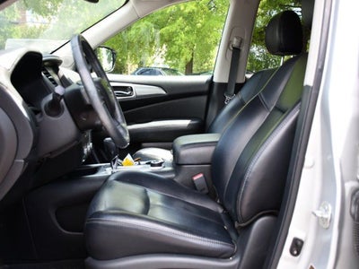 2017 Nissan Pathfinder SL