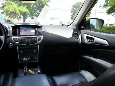 2017 Nissan Pathfinder SL