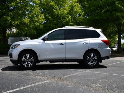 2017 Nissan Pathfinder SL