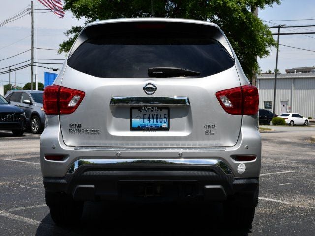 2017 Nissan Pathfinder SL
