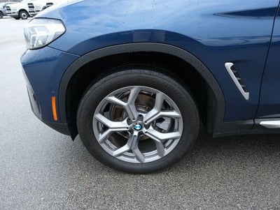 2025 BMW X4 xDrive30i