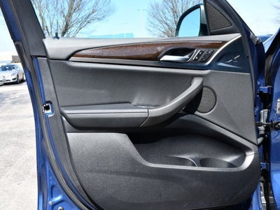 2025 BMW X4 xDrive30i