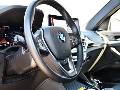 2025 BMW X4 xDrive30i