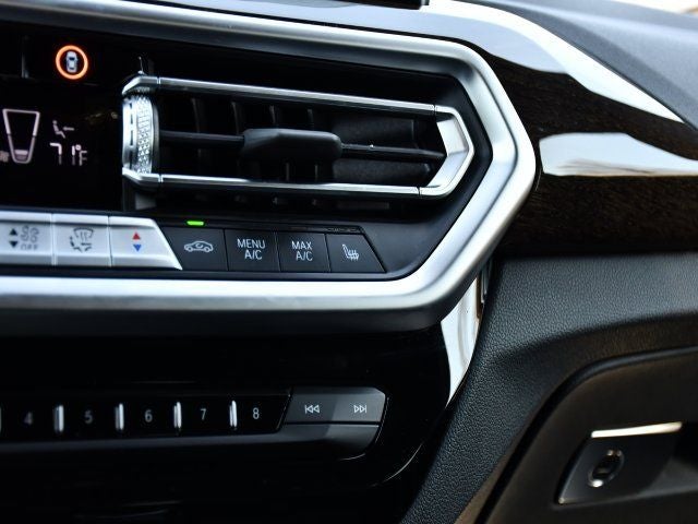 2025 BMW X4 xDrive30i