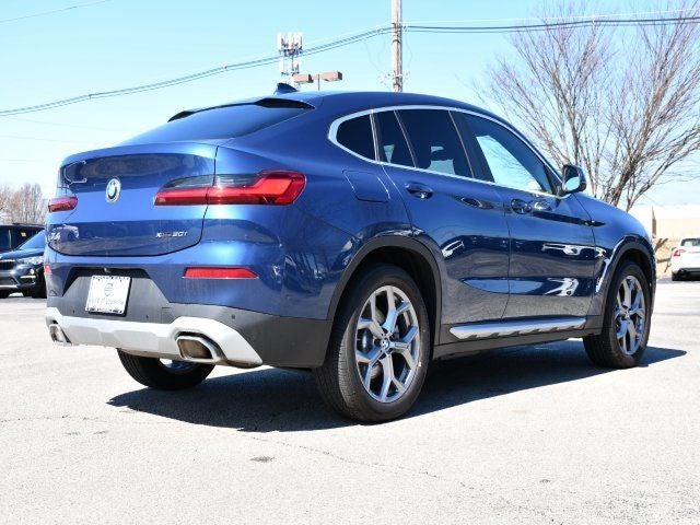 2025 BMW X4 xDrive30i