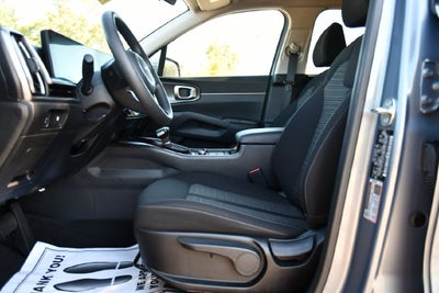 2025 Kia Sorento LX