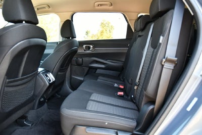 2025 Kia Sorento LX