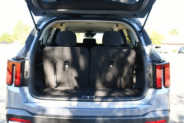 2025 Kia Sorento LX
