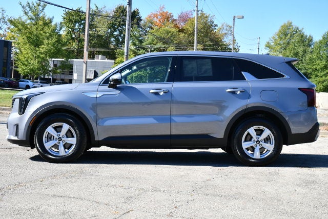 2025 Kia Sorento LX