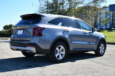 2025 Kia Sorento LX