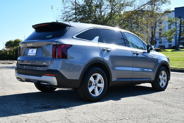 2025 Kia Sorento LX
